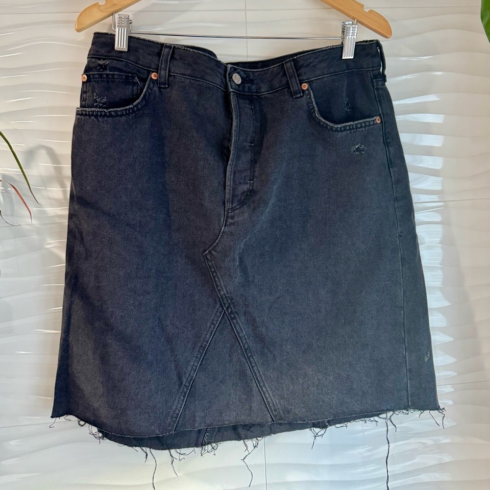 H&M Black Denim Skirt.